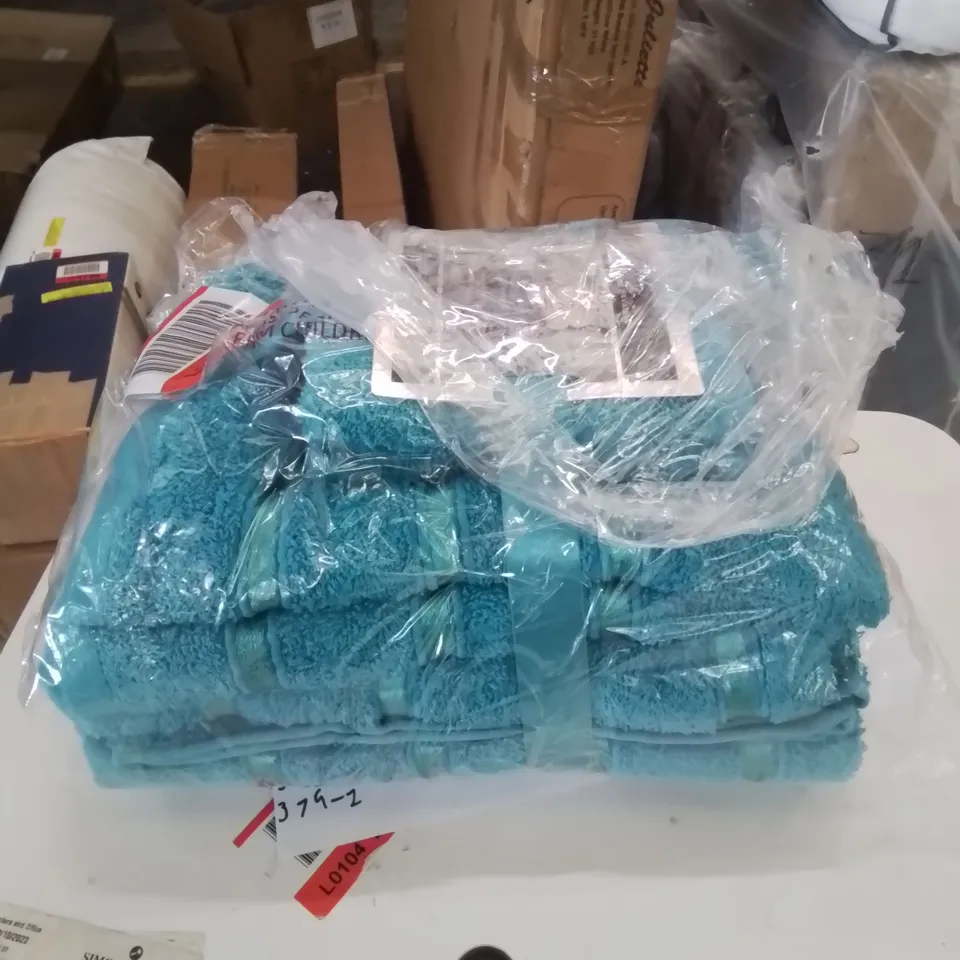 BOSTON BATH TOWELS SET OF 8 IN BLUE 