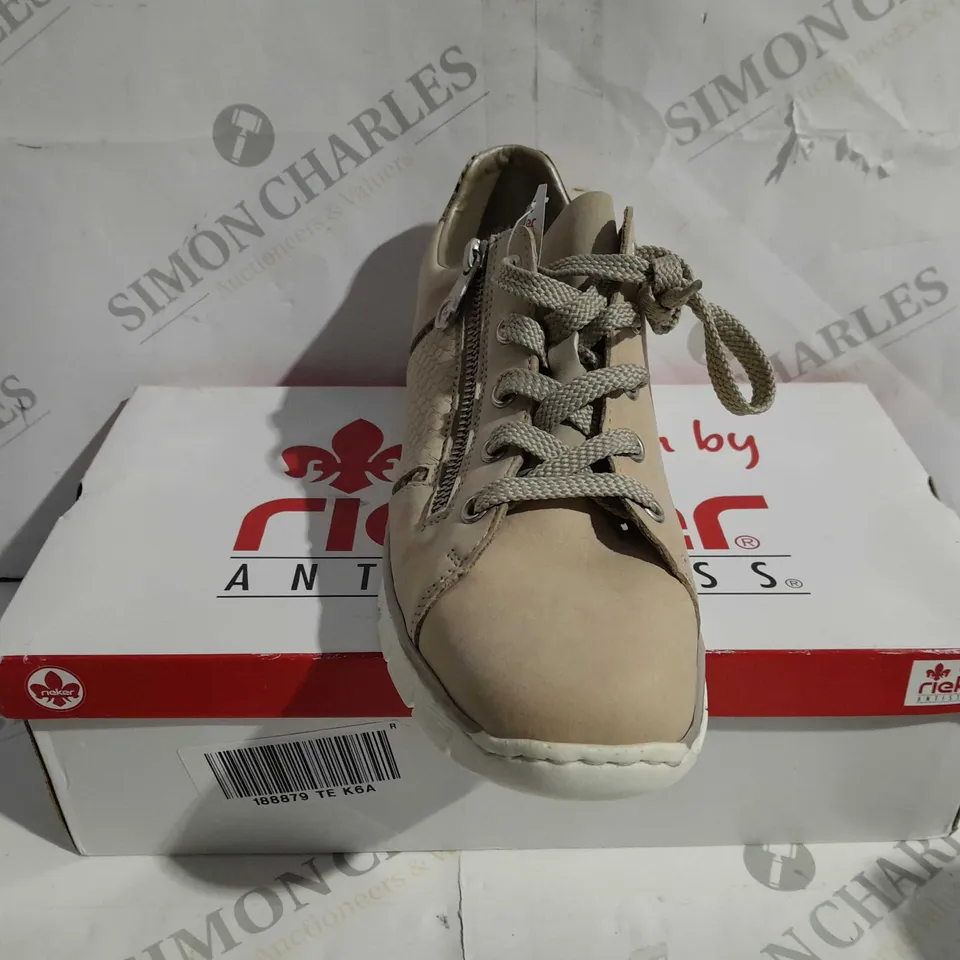 BOXED PAIR OF RIEKER TRAINERS IN TAUPE SIZE 6.5