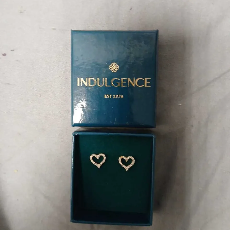 INDULGENCE HEART-SHAPED STUD EARRINGS IN BLUE GIFT BOX