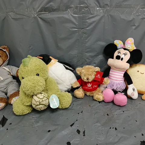 APPROXIMATELY 15 ASSORTED PLUSHIES OF VARIOUS STYLES AND SIZES
