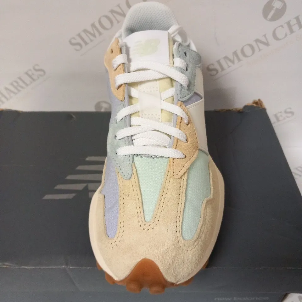 BOXED NEW BALANCE SIZE 3.5
