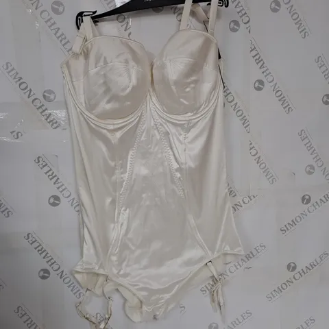 MASQUERADE LINGERIE - IVORY - 38E