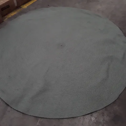 QUALITY DESIGNER AREA RUG APPROXIMATELY 200CM
