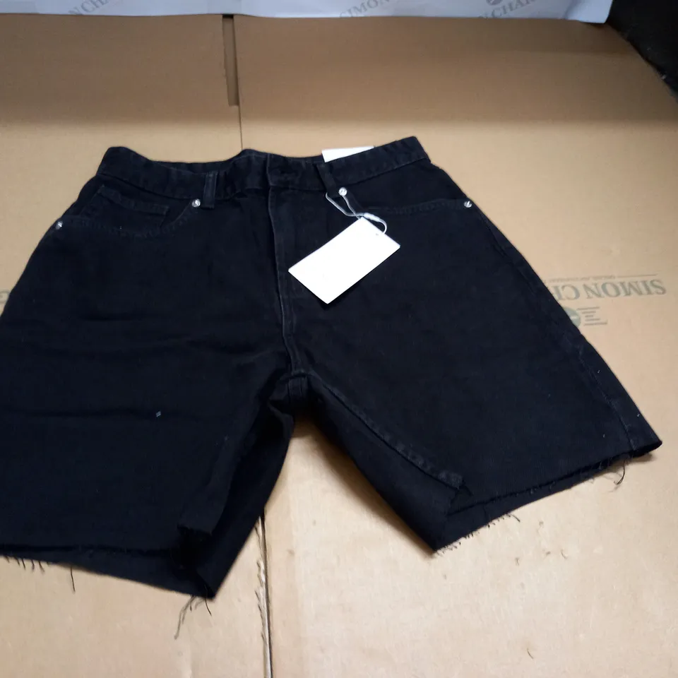 BERSHKA BLACK DENIM SHORTS - 40