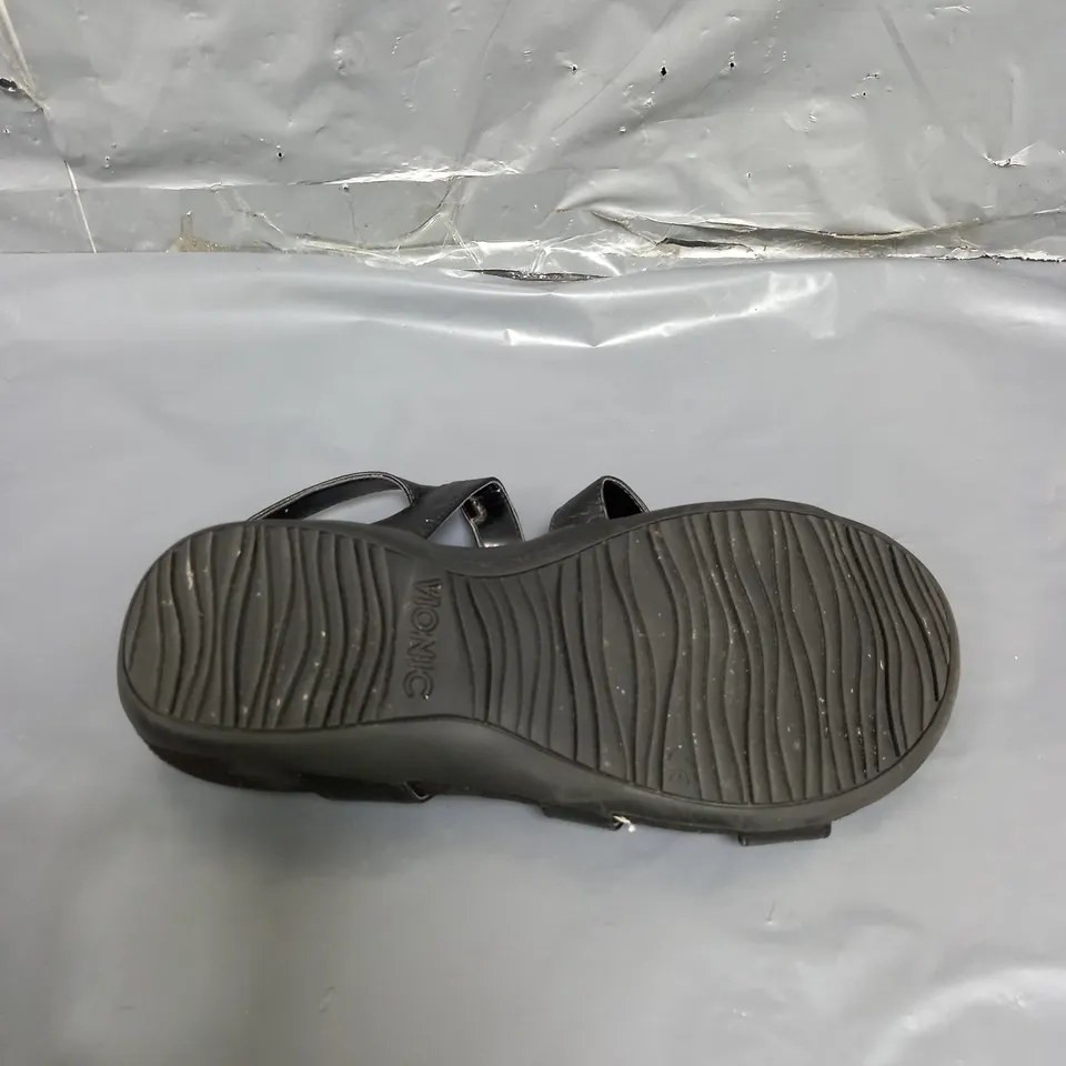 VIONIC AMBER SANDALS BLACK SIZE 4
