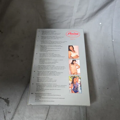 BOX OF APPROXIMATELY 8 ASSORTED CLOTHING ITEMS INCLUDING ANITA COMFORT BRA , SLENDERELLA HOUSECOAT AND ANITA BRA