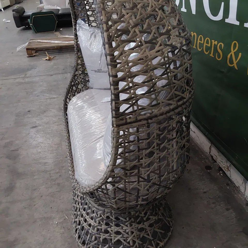 DESIGNER INNOVATORS RATTAN TWO SEATER PATIO SOFA