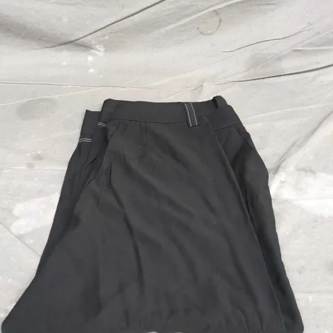 MASSIMO DUTTI BLACK WIDE LEG TROUSERS – SIZE UNSPECIFIED