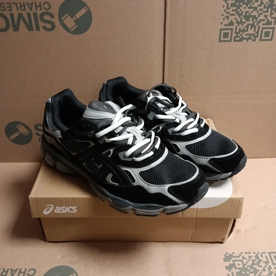 BOXED PAIR OF ASICS GEL NYC TRAINERS - 10