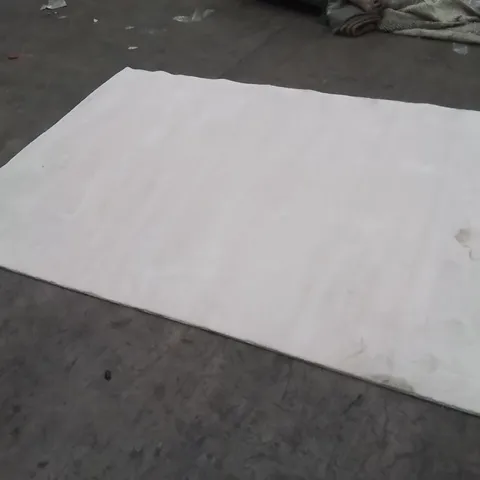 QUALITY DESIGNER AREA RUG - APPROXIMATELY 290X200CM