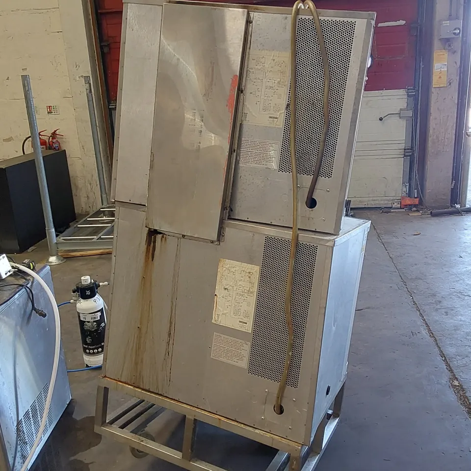 BLODGETT FULL SIZED COMMERCIAL CONVECTION OVEN