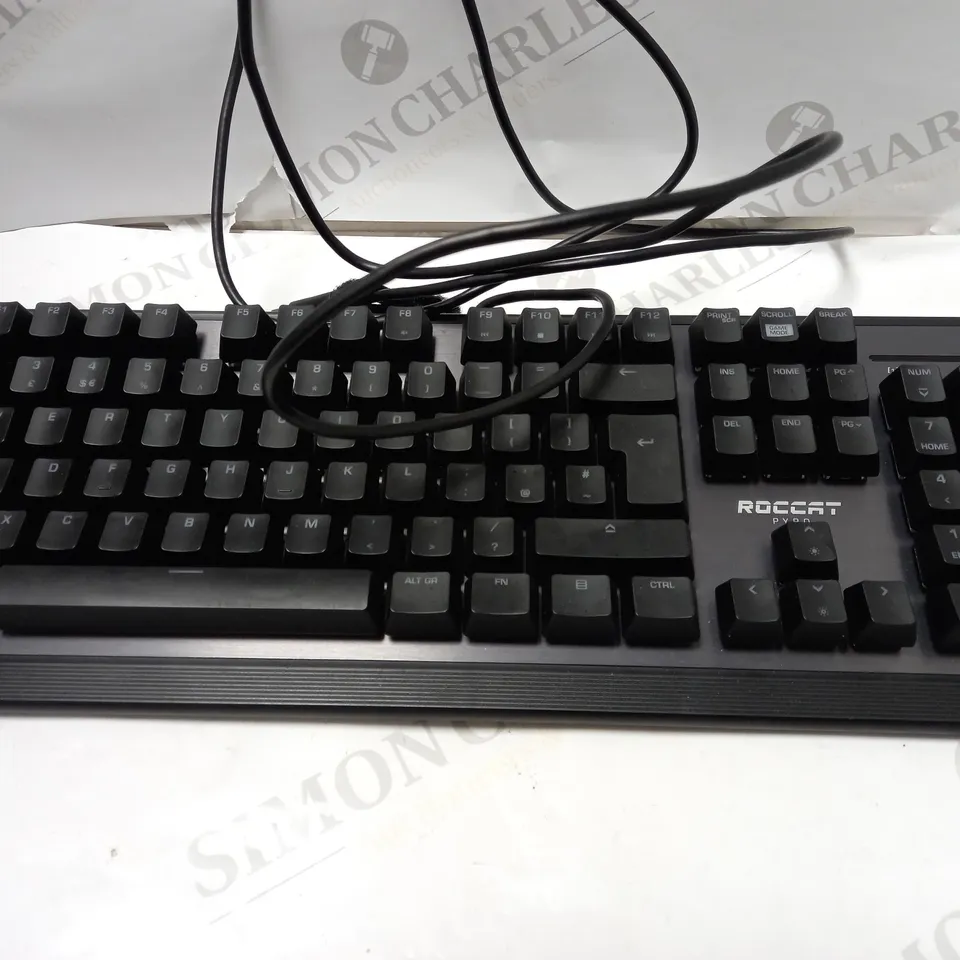 ROCCAT PYRO MECHANICAL GAMING KEYBOARD 