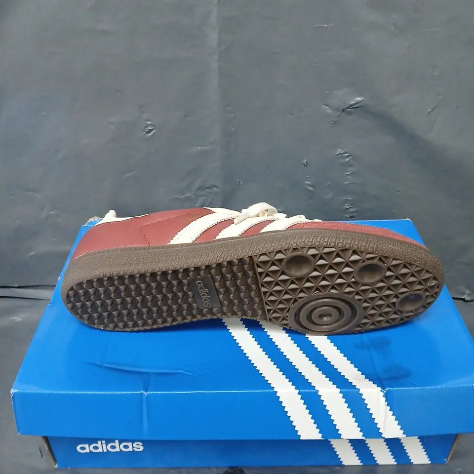 BOXED PAIR OF ADIDAS SAMBA OG TRAINERS - 7