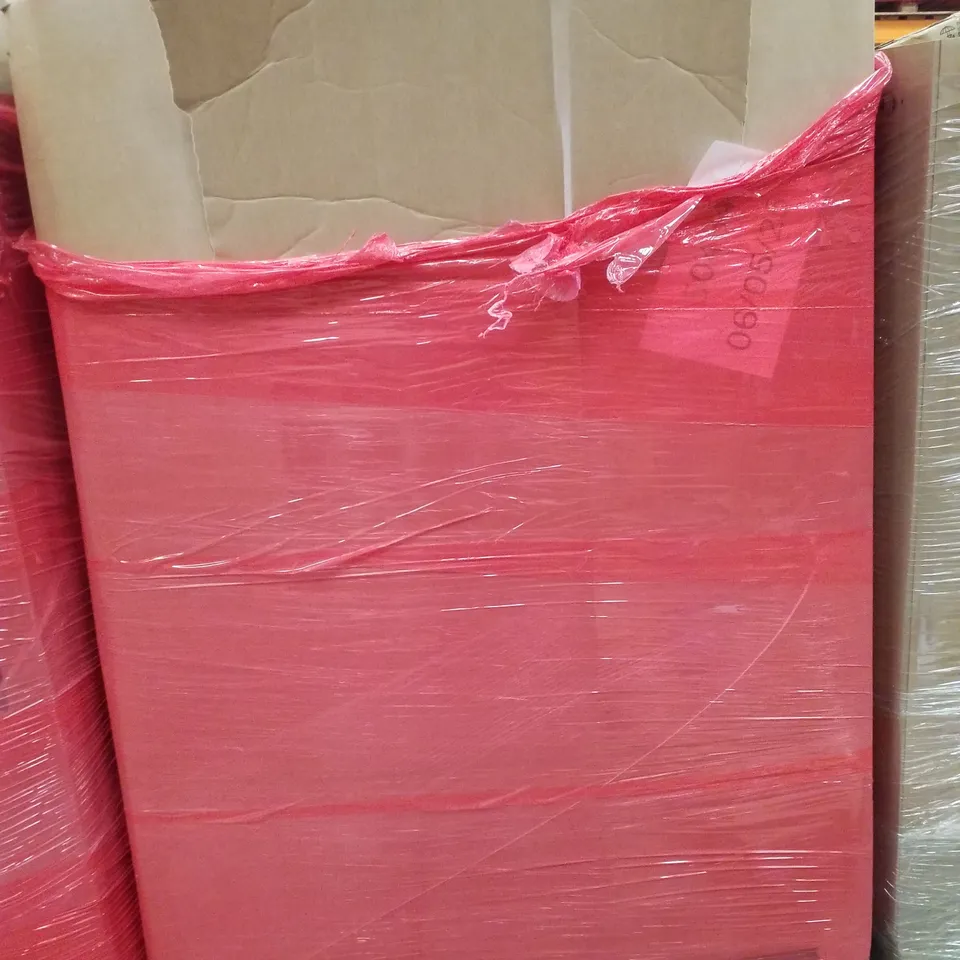 PALLET CONTAINING ASSORTED PRODUCTS INCLUDING HAND TOOL SET, RUSSELL HOBBS STEAM MOP, MINI FOLDING WASHING MACHINE, TOILET SEAT & END TABLE 