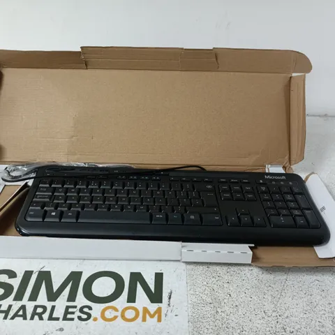 MICROSOFT WIRED DESKTOP 600 KEYBOARD (BOXED)