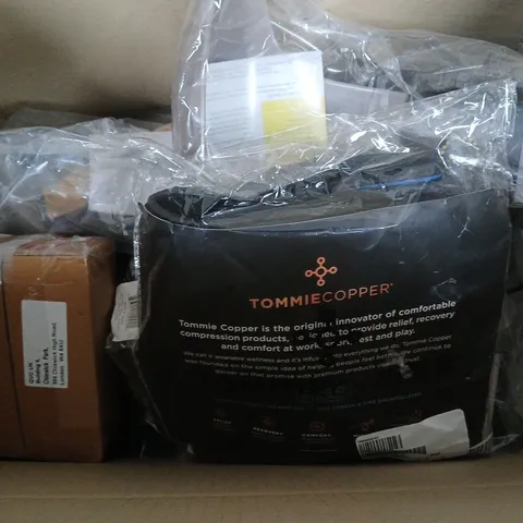 BOX OF ASSORTED HOME ITEMS TO INCLUDE - GLASSES - HAND WARMERS - TOMMIE COPPER