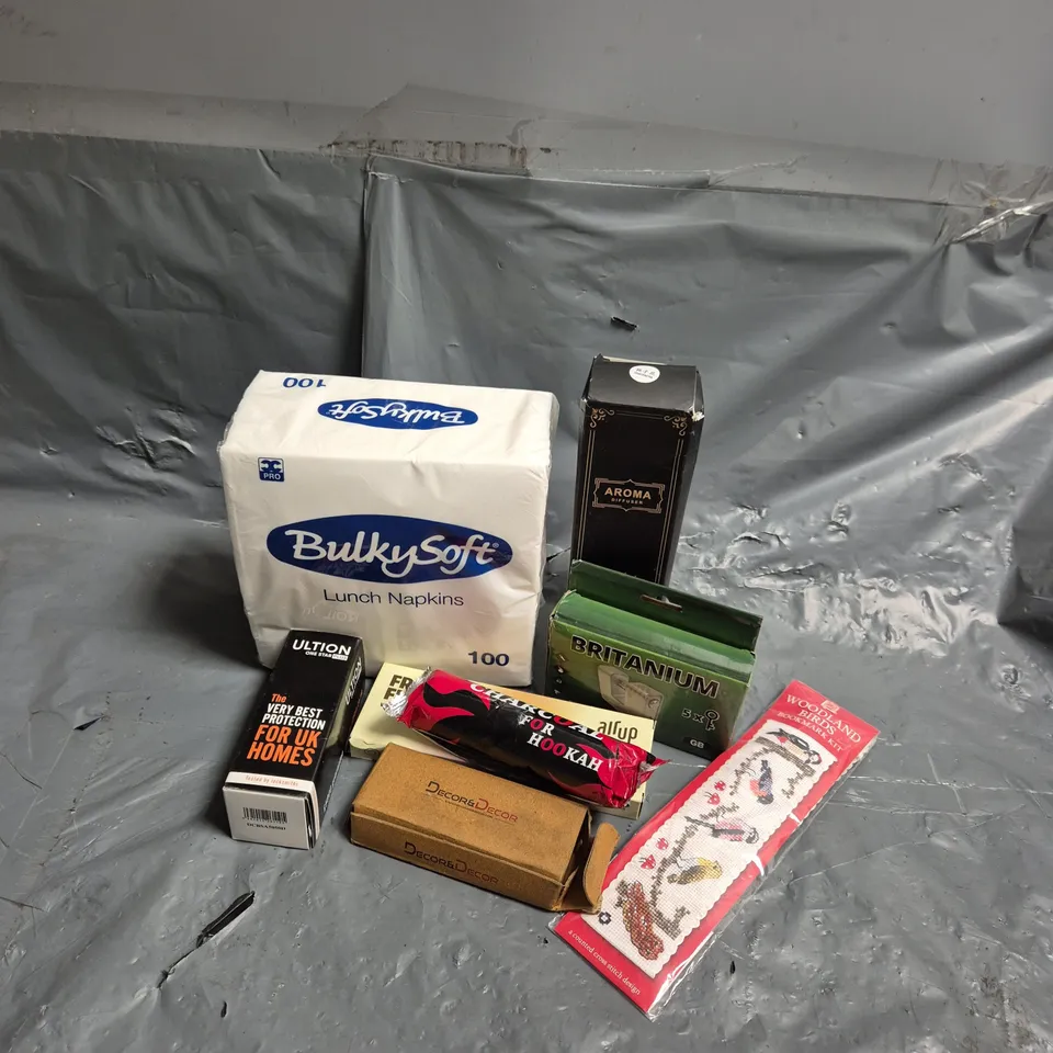 APPROXIMATELY 12 ASSORTED HOUSEHOLD ITEMS TO INCLUDE BULKYSOFT LUNCH NAPKINS, AROMA DIFFUSER, AIRUP FRESH FUSION BACK, ETC