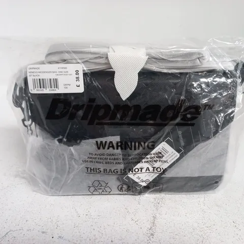 DRIPMADE NEMESIS MESSENGER BAG – ONE SIZE, JET BLACK
