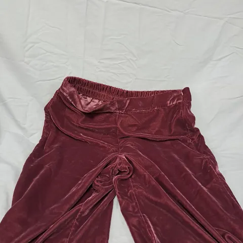 NYNNE COLLECTION BURGUNDY VELVET PANTS – SIZE L 