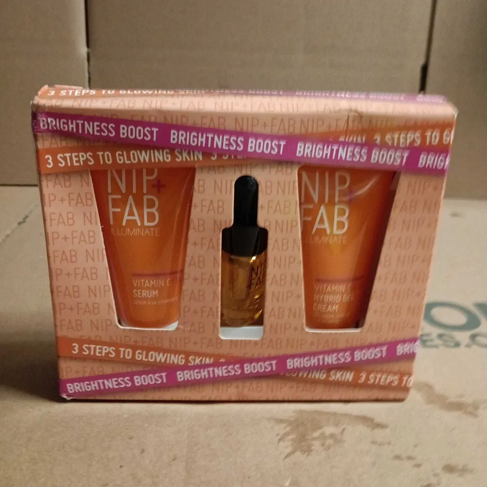 NIP+FAB VITAMIN C GLOW SET – 3 STEPS TO GLOWING SKIN (SERUM & CREAM)