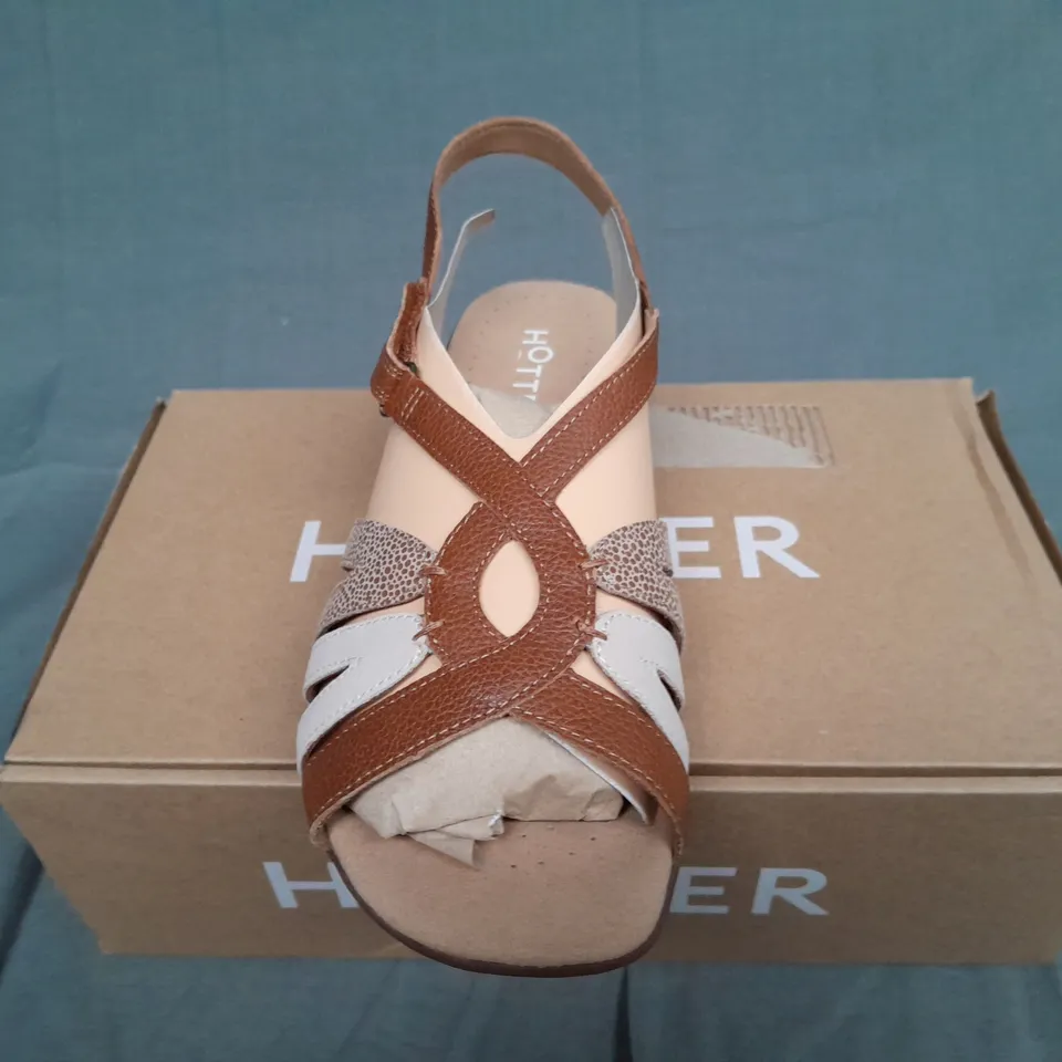 BOXED PAIR OF HOTTER GO RICH TAN REPTILE MULTI SIZE UK 7 1/2