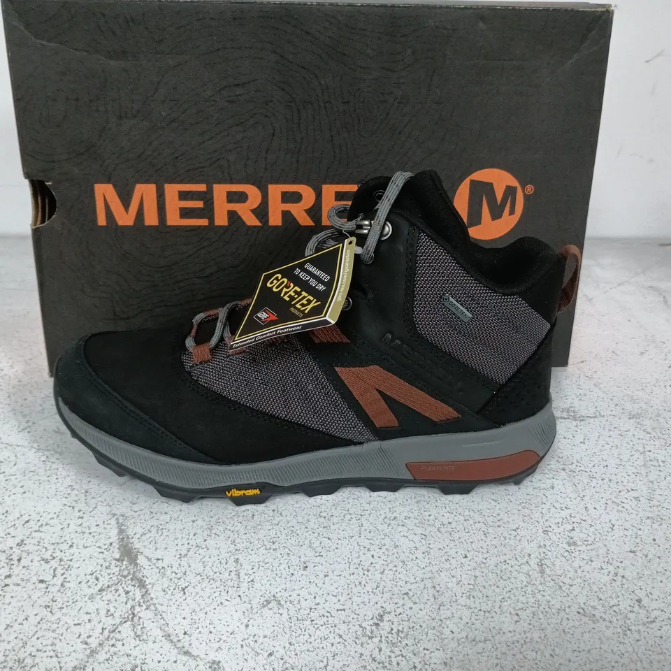 BOXED PAIR OF MERRELL ZION MID GTX BOOTS IN BLACK - UK 6.5
