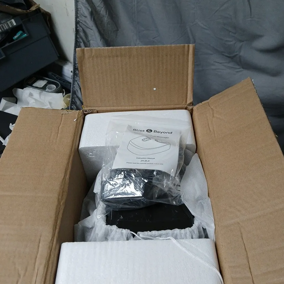 BLISS AND BEYOND AEROCOMFORT FOOT MASSAGER BOXED