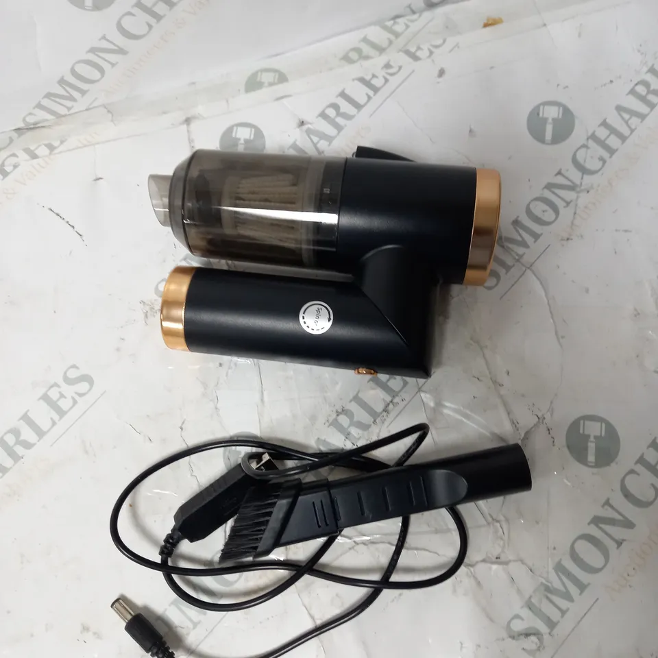 90° FREE FOLDING VACUUM CLEANER