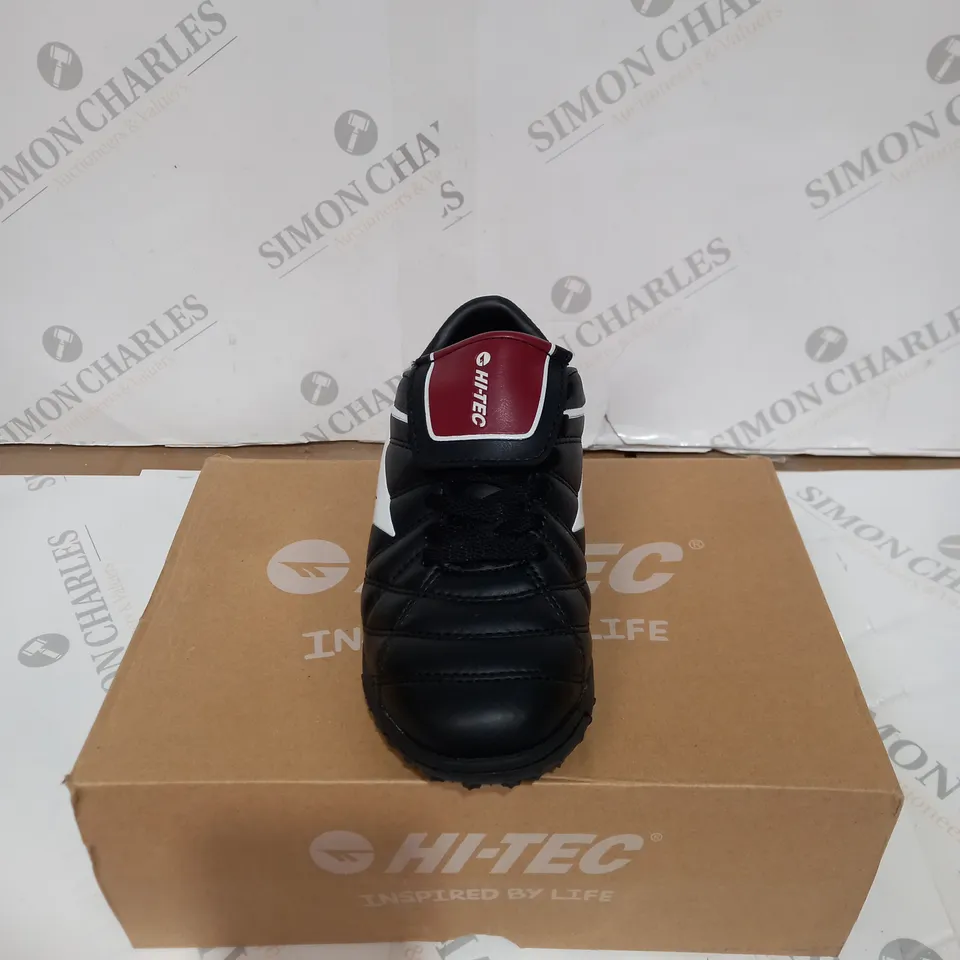 BOXED PAIR OF HI-TECH LEAGUE PRO ASTRO JR - BLACK/WHITE/RED, SIZE 3