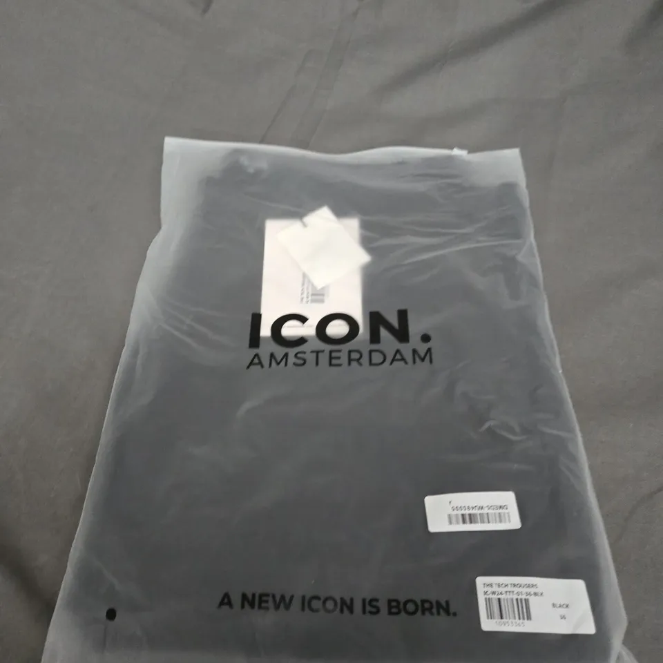 BAGGED ICON AMSTERDAM TECH TROUSERS SIZE W36