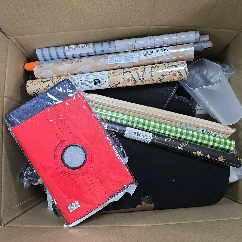 APPROXIMATELY 20 ASSORTED HOUSEHOLD PRODUCTS TO INCLUDE WRAPPING PAPER, TABLET CASES, BED WRAP COVERS, ETC - COLLECTION ONLY