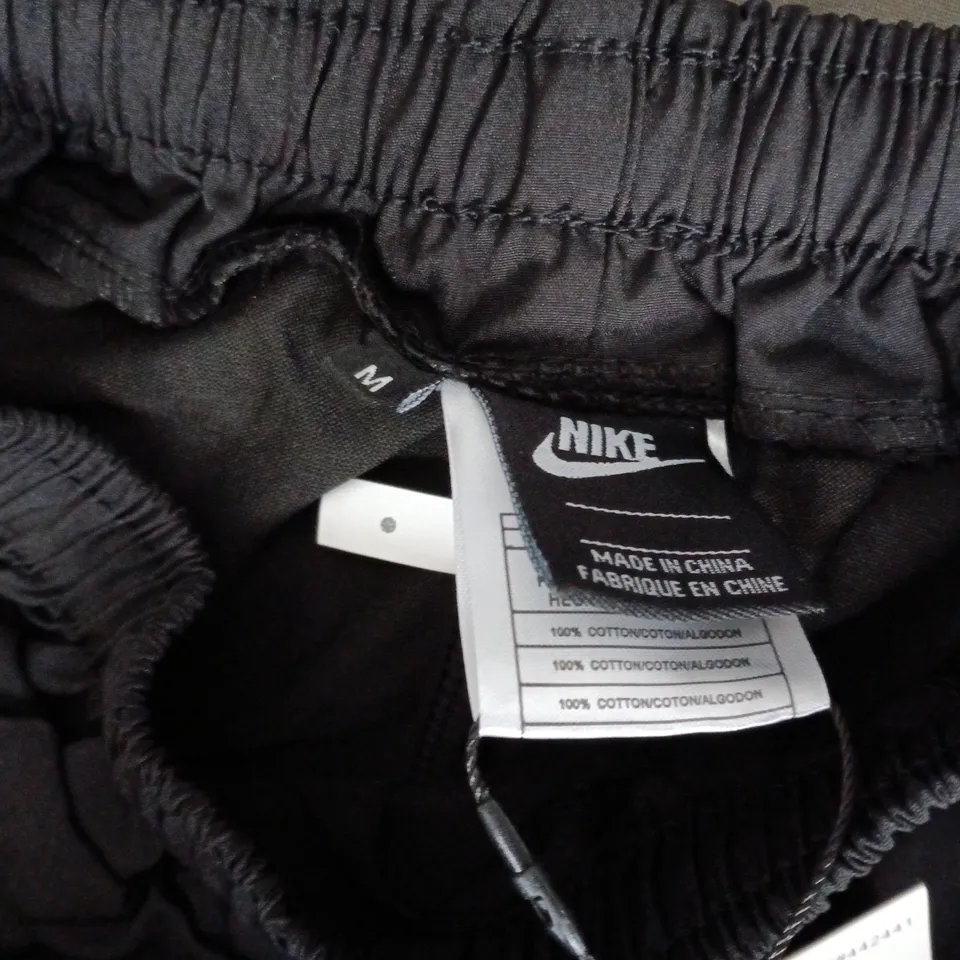 NIKE BLACK DRAWSTRING SHORTS – MEDIUM (MEN'S)