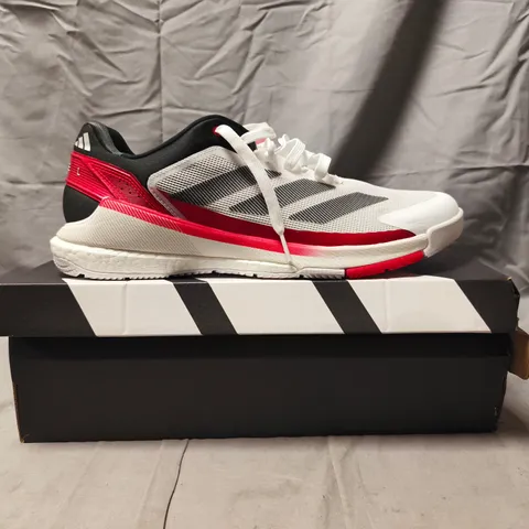 BOXED PAIR OF ADIDAS CRAZYQUICJ BOOST TRAINERS IN WHITE/BLACK/RED SIZE UK 11.5