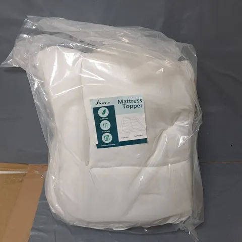 ALIVIO MATTRESS TOPPER IN WHITE