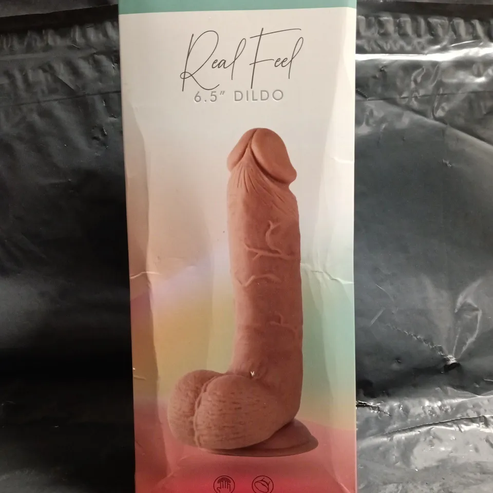 BOXED ANN SUMMERS REAL FEEL 6.5" DILDO