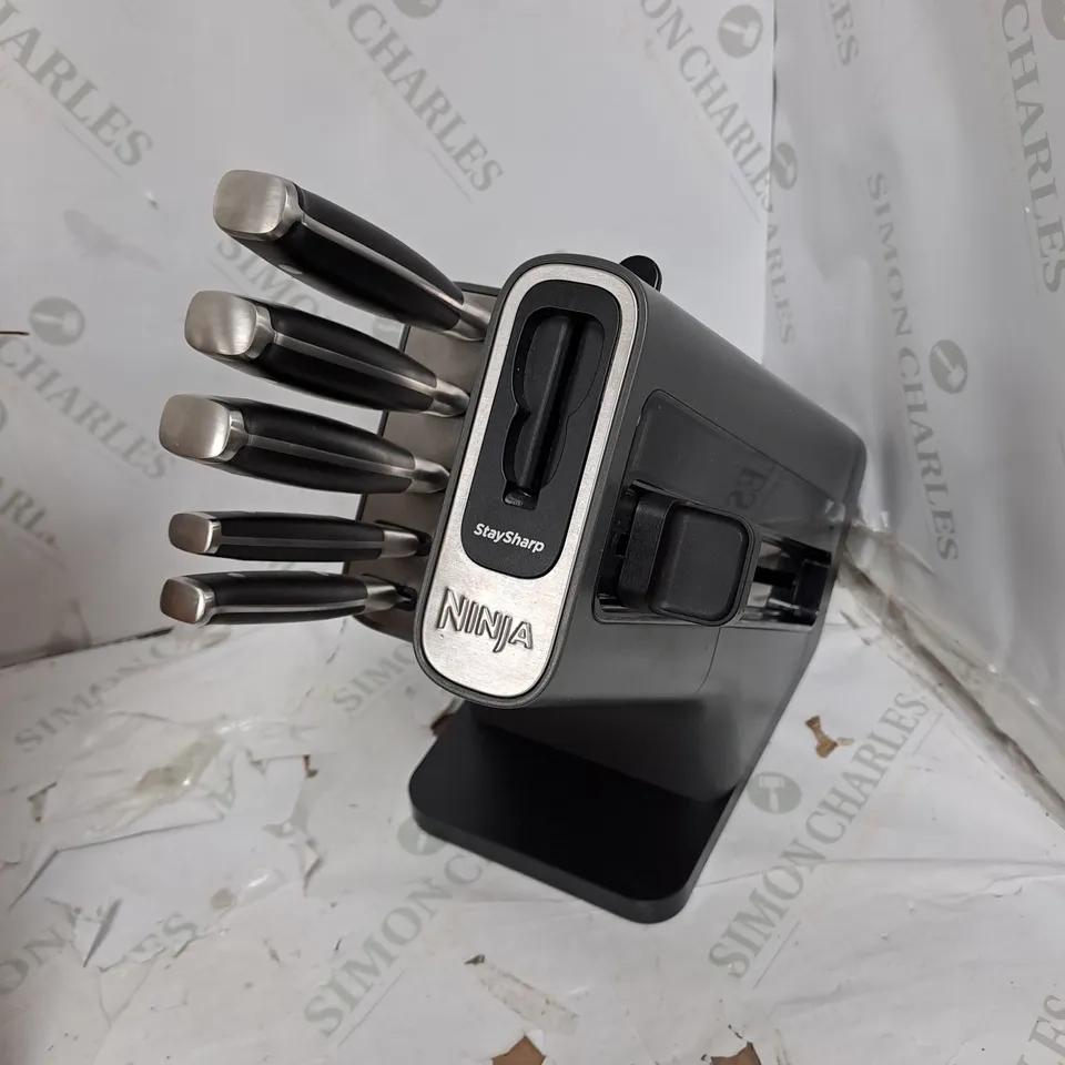 NINJA FOODI STAYSHARP KNIFE BLOCK WITH INTEGRATED SHARPENER K32005UK - COLLECTION ONLY