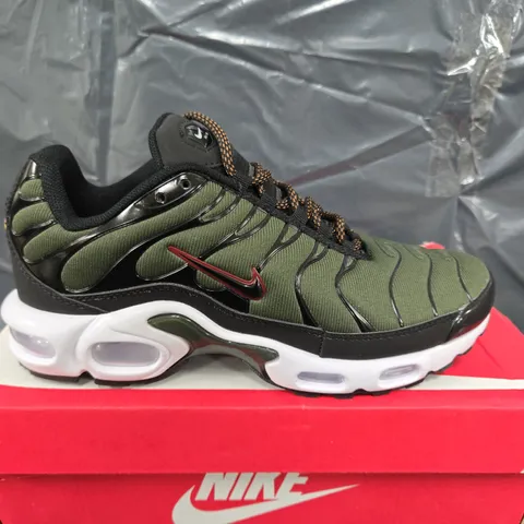 BOXED PAIR OF NIKE AIR MAX PLUS TRAINERS IN KHAKI GREEN - UK 7