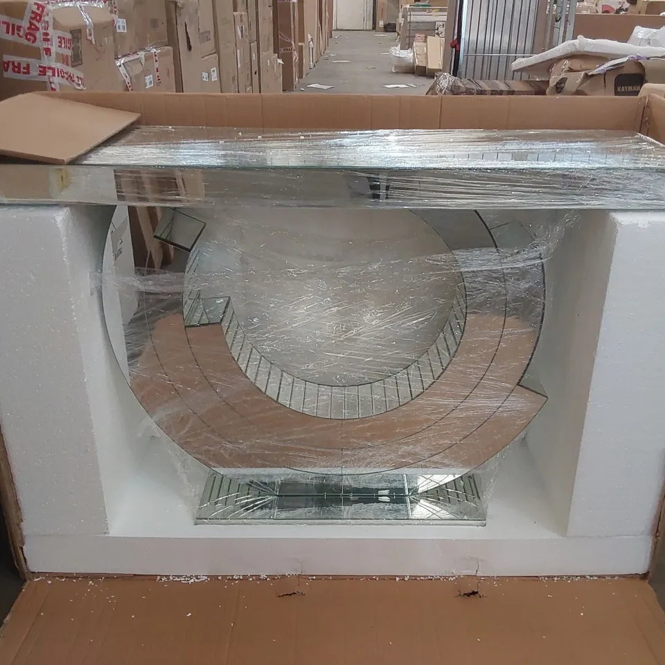 BOXED HOMESDIRECT365 MIRRORED CONSOLE TABLE 
