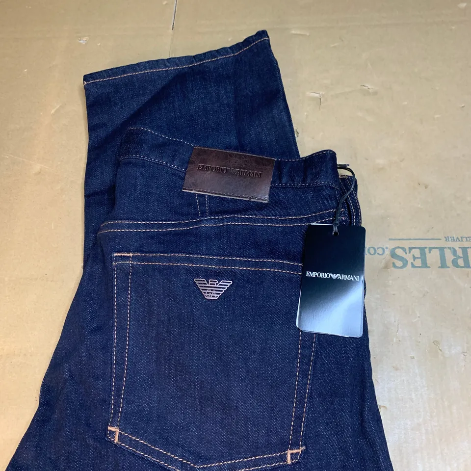 EMPORIO ARMANI STRAIGHT CUT DENIM JEANS SIZE W32