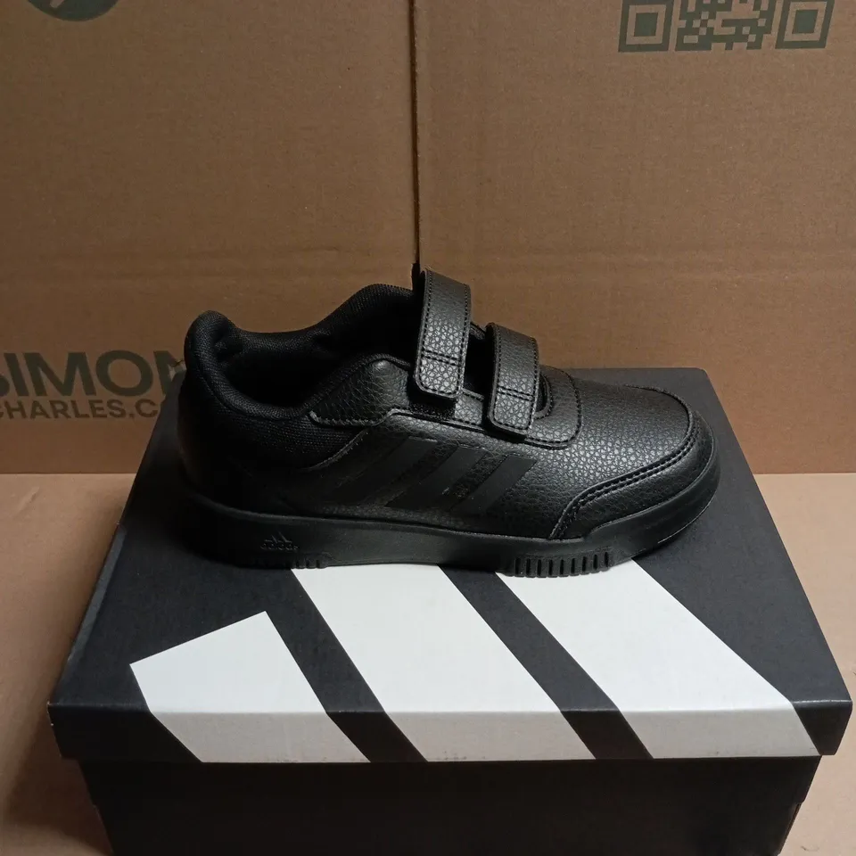 BOXED PAIR OF ADIDAS TENSAUR SPORT HOOK-AND-LOOP BLACK CHILDREN'S TRAINERS - 2