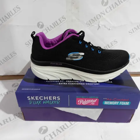 BOXED PAIR OF SKECHERS D'LUX WALKER SHOES BLACK/PURPLE UK SIZE 6