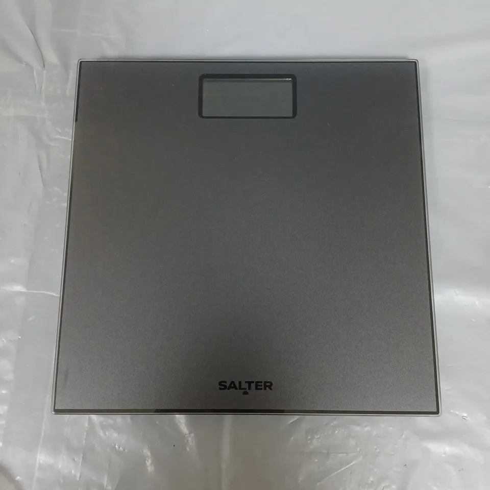 BOXED SALTER MATT ELECTRONIC SCALE
