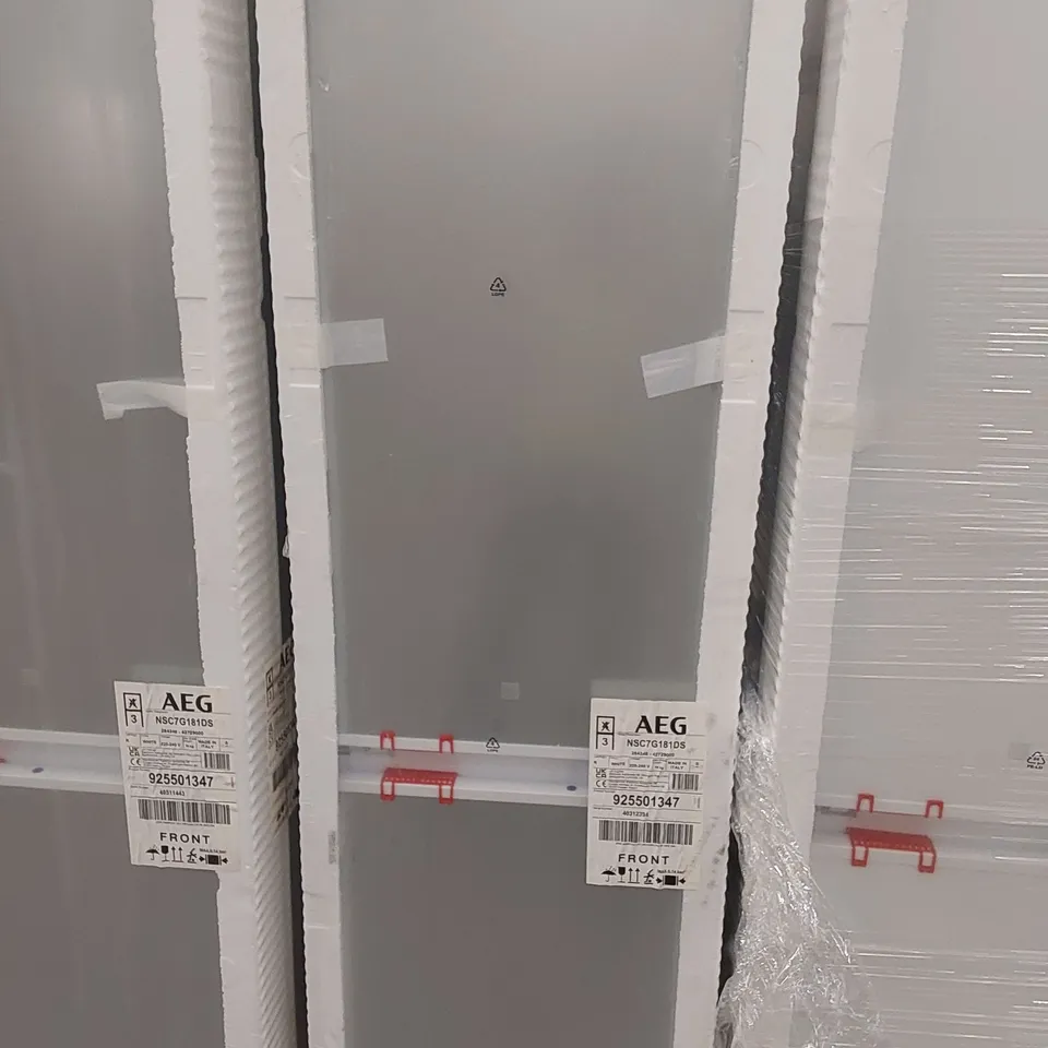AEG 7000 GREENZONE INTEGRATED FRIDGE FREEZER 177.2 CM MODEL: NSC7G181DS