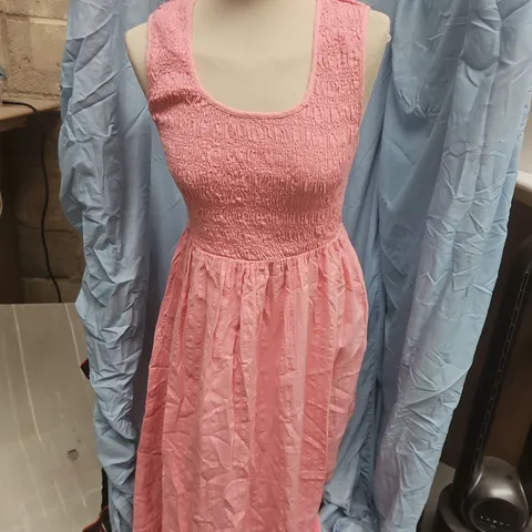 NOBODY'S CHILD SLEEVELESS KINSLEY MIDAXI DRESS – UK 10 (EU 38, USA 6)