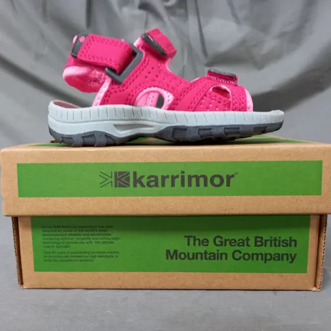 BOXED PAIR OF KARRIMOR KIDS OPEN TOE SANDALS IN RASPBERRY/PINK UK SIZE 6