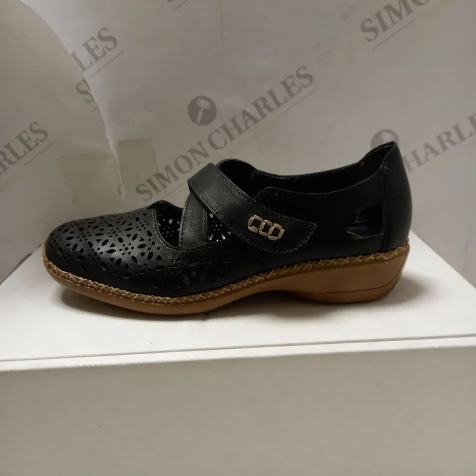 RIEKER BLACK STRAPPY SHOES - SIZE 4