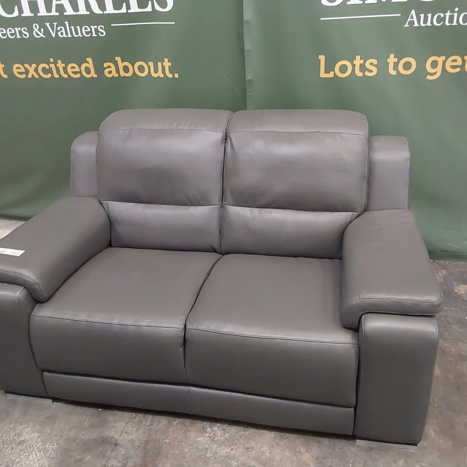 QUALITY ITALIAN DESIGNER FIXED TWO SEATER SOFA WITH ADJUSTABLE HEADRESTS GREY LEATHER 
