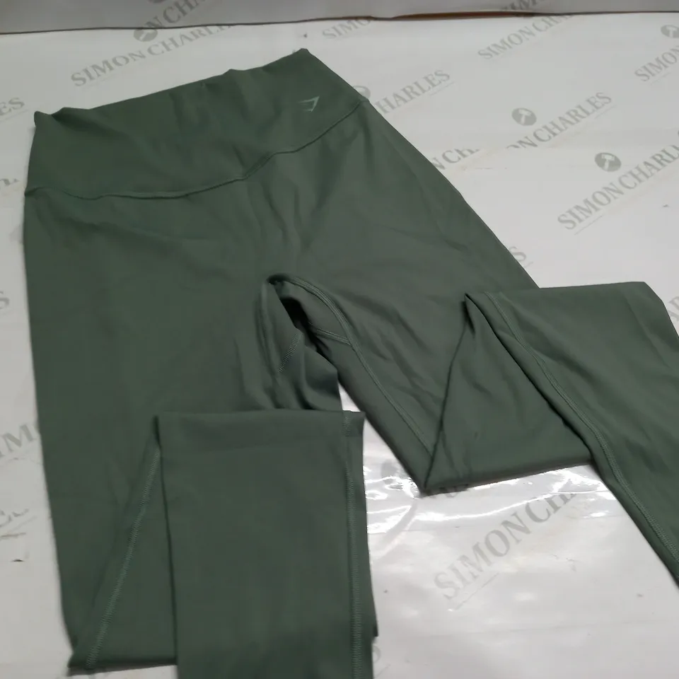GYMSHARK GREEN TRAINING PANTS - M