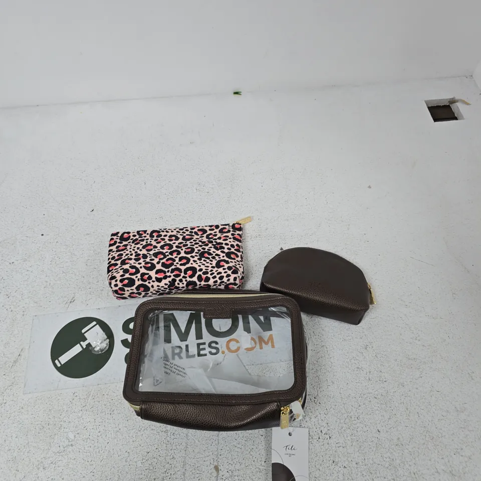 TILI LUXE TRIO BAG SET – LEOPARD PRINT POUCH, BROWN LEATHER WALLET & CLEAR BAG