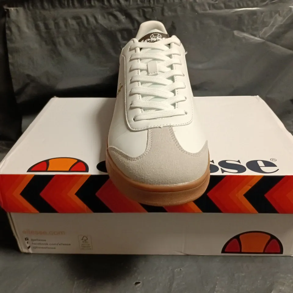BOXED PAIR OF ELLESSE SARVINI CUPSOLE SHOES IN WHITE SIZE UK 11